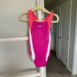 Speedo NWT Size 4 Girls Pink One Piece Swimsuit